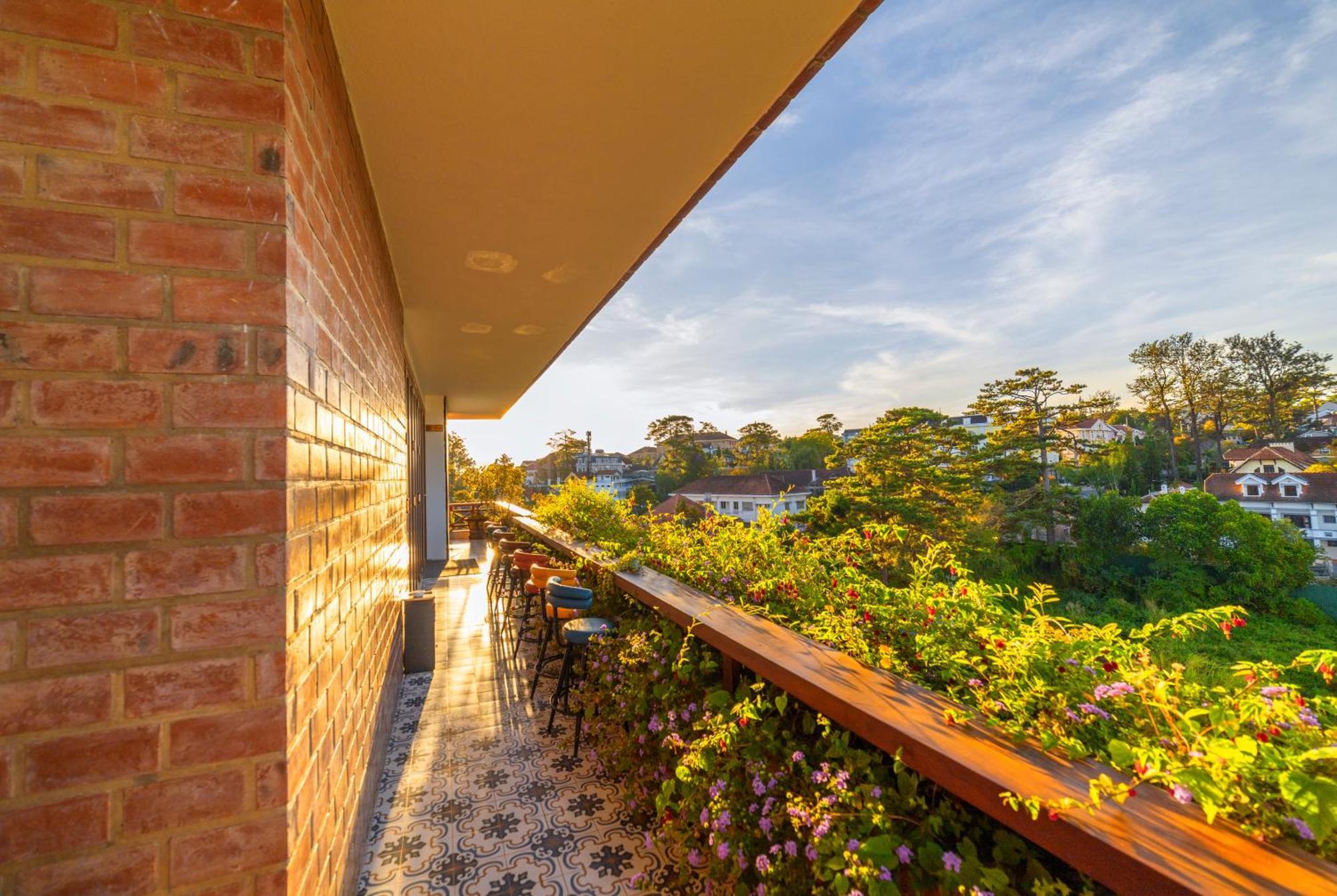 Brick House Dalat Hotel Buitenkant foto